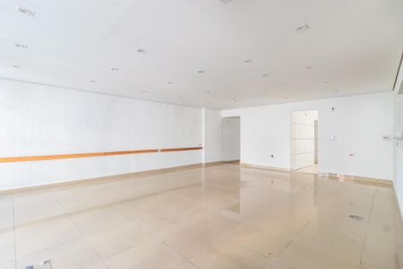 Sala de casa à venda com 1 quarto, 184m² em Centro, Barueri