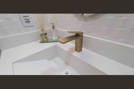 Apartamento à venda com 67m², 2 quartos e 1 vagaBanheiro Social