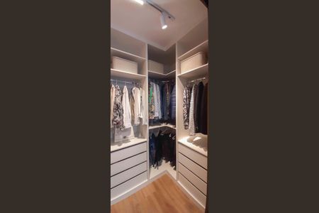 Apartamento à venda com 67m², 2 quartos e 1 vagaCloset da Suíte