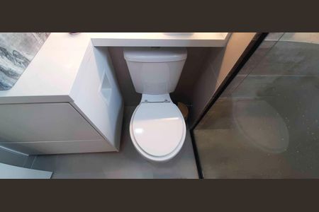 Apartamento à venda com 67m², 2 quartos e 1 vagaBanheiro da Suíte