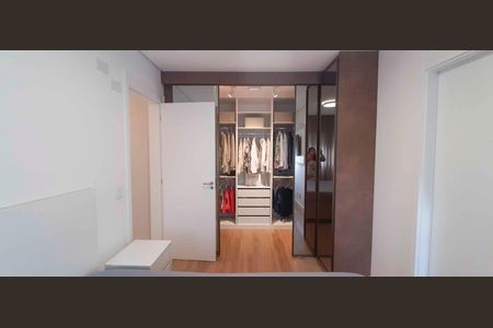 Apartamento à venda com 67m², 2 quartos e 1 vagaCloset da Suíte