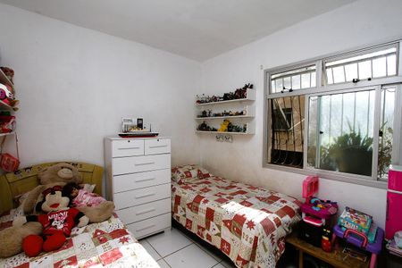 Apartamento à venda com 74m², 2 quartos e 1 vagaQuarto 2