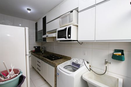 Apartamento à venda com 74m², 2 quartos e 1 vagaCozinha e Área de Serviço
