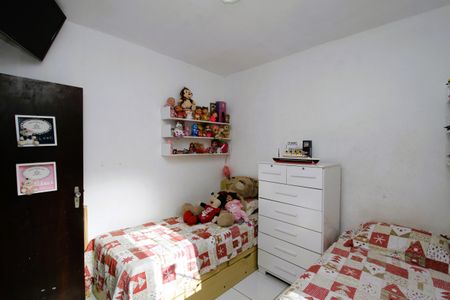 Apartamento à venda com 74m², 2 quartos e 1 vagaQuarto 2