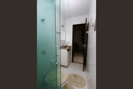 Apartamento à venda com 74m², 2 quartos e 1 vagaBanheiro Social