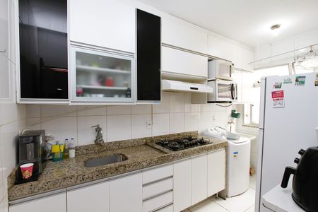 Apartamento à venda com 74m², 2 quartos e 1 vagaCozinha