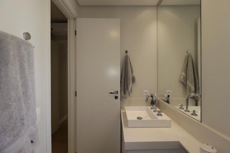 Apartamento à venda com 57m², 2 quartos e 1 vagaBanheiro da Suíte