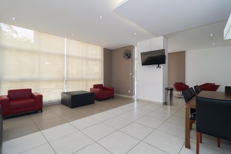 Apartamento para alugar com 50m², 2 quartos e 1 vaga Apartamento para alugar com 50m², 2 quartos e 1 vagaÁrea comum - Salão de festas
