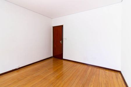 Casa para alugar com 80m², 2 quartos e 1 vagaQuarto