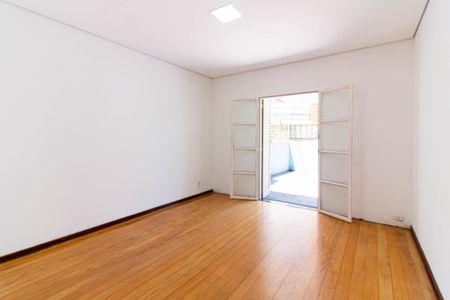 Casa para alugar com 80m², 2 quartos e 1 vagaQuarto