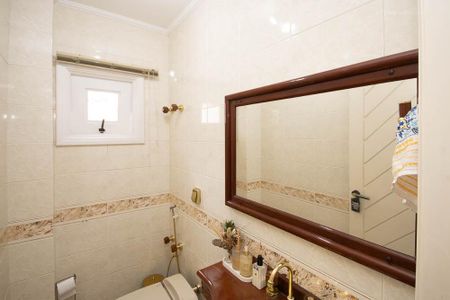 Casa para alugar com 384m², 4 quartos e 3 vagas Casa para alugar com 384m², 4 quartos e 3 vagasLavabo