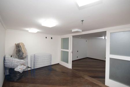 Casa para alugar com 384m², 4 quartos e 3 vagas Casa para alugar com 384m², 4 quartos e 3 vagasSala 4