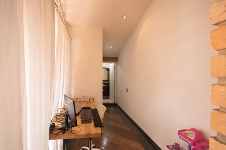 Casa para alugar com 384m², 4 quartos e 3 vagas Casa para alugar com 384m², 4 quartos e 3 vagasEscritório