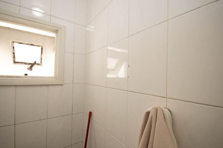 Casa para alugar com 384m², 4 quartos e 3 vagas Casa para alugar com 384m², 4 quartos e 3 vagasBanheiro 5