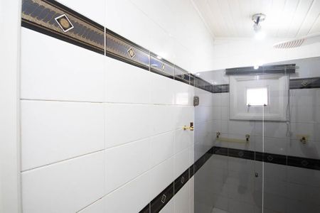 Casa para alugar com 384m², 4 quartos e 3 vagas Casa para alugar com 384m², 4 quartos e 3 vagasBanheiro 3