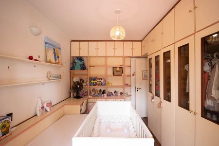 Casa para alugar com 384m², 4 quartos e 3 vagas Casa para alugar com 384m², 4 quartos e 3 vagasQuarto 3