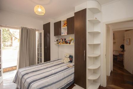 Casa para alugar com 384m², 4 quartos e 3 vagas Casa para alugar com 384m², 4 quartos e 3 vagasQuarto 1