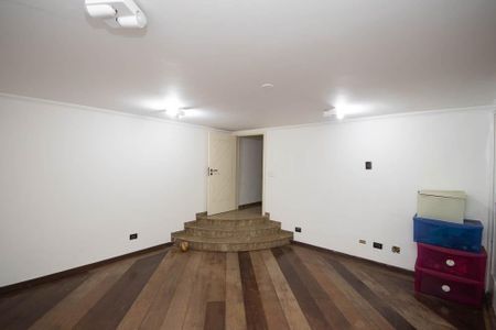 Casa para alugar com 384m², 4 quartos e 3 vagas Casa para alugar com 384m², 4 quartos e 3 vagasSala 4