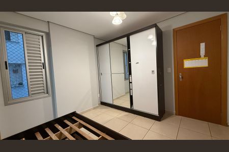 Suíte 1 com armário de apartamento para alugar com 3 quartos, 84m² em Águas Claras, Brasília