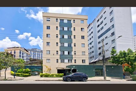 Apartamento para alugar com 62m², 2 quartos e 1 vagaFachada