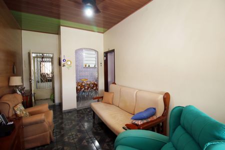 Apartamento para alugar com 70m², 2 quartos e 1 vagaSala