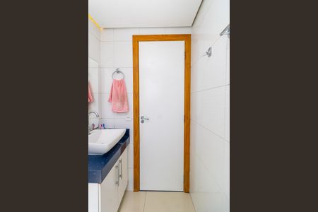 Apartamento para alugar com 47m², 2 quartos e 1 vaga Apartamento para alugar com 47m², 2 quartos e 1 vagaBanheiro