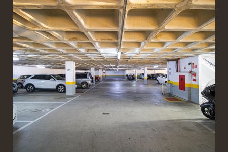 Apartamento para alugar com 47m², 2 quartos e 1 vaga Apartamento para alugar com 47m², 2 quartos e 1 vagaÁrea comum - Estacionamento