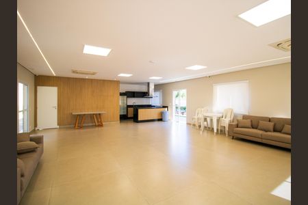 Apartamento para alugar com 47m², 2 quartos e 1 vaga Apartamento para alugar com 47m², 2 quartos e 1 vagaÁrea comum - Salão de festas
