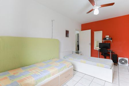 Casa à venda com 330m², 5 quartos e 2 vagas Casa à venda com 330m², 5 quartos e 2 vagasCasa 1 - Quarto 2