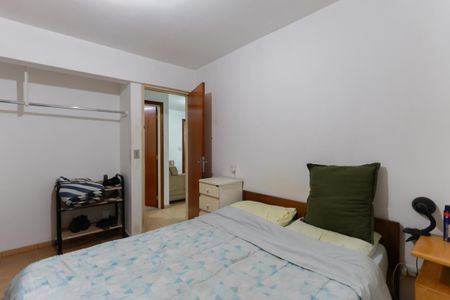 Casa à venda com 330m², 5 quartos e 2 vagas Casa à venda com 330m², 5 quartos e 2 vagasCasa 2 - Quarto 1