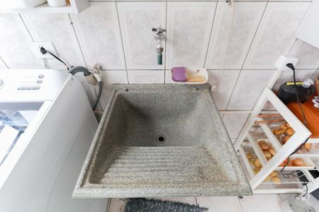 Casa à venda com 330m², 5 quartos e 2 vagas Casa à venda com 330m², 5 quartos e 2 vagasCasa 1 - Área de serviço