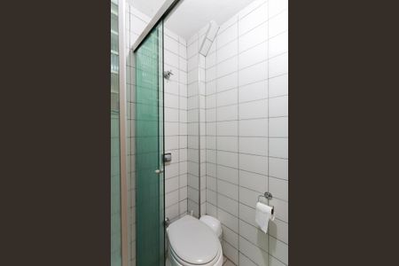 Casa à venda com 330m², 5 quartos e 2 vagas Casa à venda com 330m², 5 quartos e 2 vagasCasa 2 - Banheiro