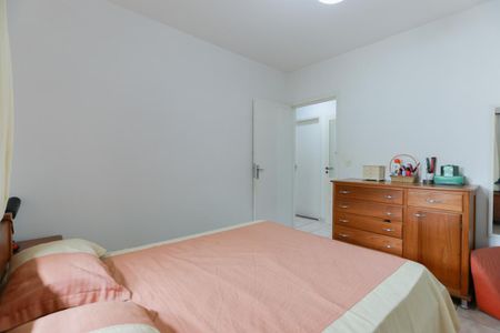 Casa à venda com 330m², 5 quartos e 2 vagas Casa à venda com 330m², 5 quartos e 2 vagasCasa 1 - Quarto 1