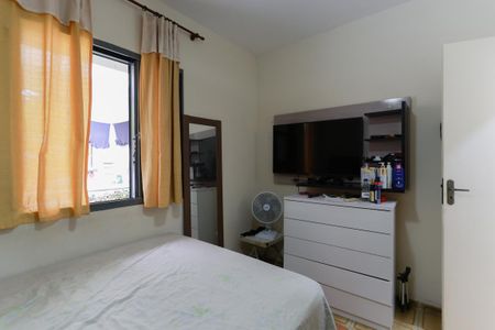 Casa à venda com 330m², 5 quartos e 2 vagas Casa à venda com 330m², 5 quartos e 2 vagasCasa 3 - Quarto