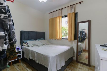 Casa à venda com 330m², 5 quartos e 2 vagas Casa à venda com 330m², 5 quartos e 2 vagasCasa 3 - Quarto