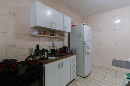Casa à venda com 330m², 5 quartos e 2 vagas Casa à venda com 330m², 5 quartos e 2 vagasCasa 3 - Cozinha