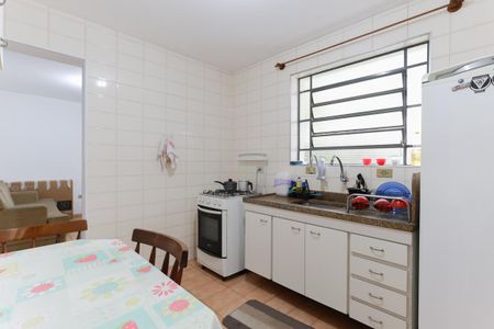 Casa à venda com 330m², 5 quartos e 2 vagas Casa à venda com 330m², 5 quartos e 2 vagasCasa 2 - Cozinha