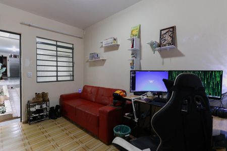 Casa à venda com 330m², 5 quartos e 2 vagas Casa à venda com 330m², 5 quartos e 2 vagasCasa 3 - Sala