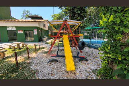 Casa de condomínio à venda com 200m², 4 quartos e 4 vagas Casa de condomínio à venda com 200m², 4 quartos e 4 vagasÁrea Comum