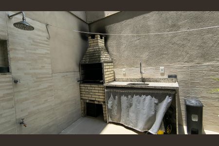 Casa de condomínio à venda com 200m², 4 quartos e 4 vagas Casa de condomínio à venda com 200m², 4 quartos e 4 vagasÁrea Gourmet