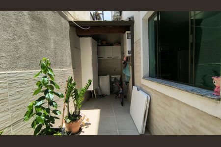 Casa de condomínio à venda com 200m², 4 quartos e 4 vagas Casa de condomínio à venda com 200m², 4 quartos e 4 vagasÁrea de Serviço