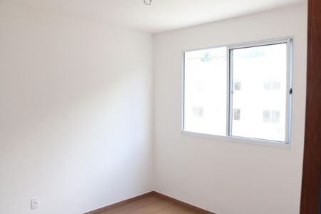 quarto de apartamento para alugar com 2 quartos, 40m² em Jardim Alvorada, Nova Iguaçu