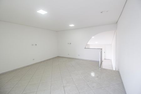Sala  de casa para alugar com 1 quarto, 90m² em Jardim Silveira, Barueri