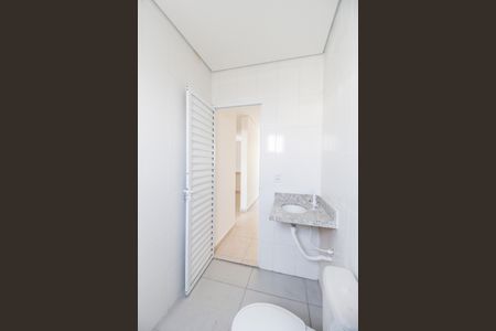 Banheiro de casa para alugar com 1 quarto, 70m² em Jardim Silveira, Barueri