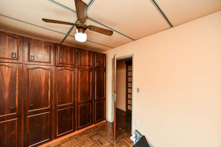 Casa à venda com 120m², 3 quartos e 2 vagas Casa à venda com 120m², 3 quartos e 2 vagasQuarto 1