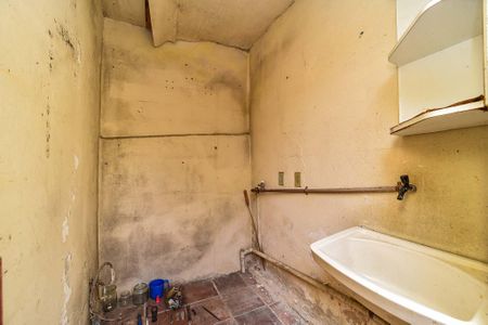 Casa à venda com 120m², 3 quartos e 2 vagas Casa à venda com 120m², 3 quartos e 2 vagasÁrea de Serviço