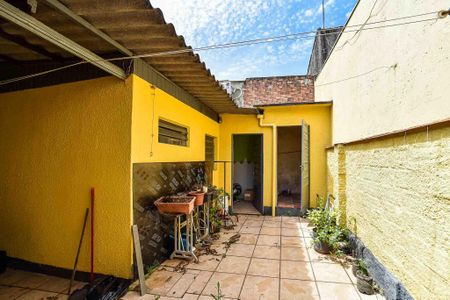 Casa à venda com 120m², 3 quartos e 2 vagas Casa à venda com 120m², 3 quartos e 2 vagasPátio