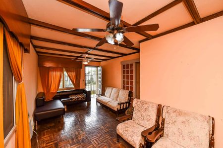 Sala de casa à venda com 3 quartos, 120m² em Rubem Berta, Porto Alegre