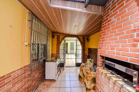 Casa à venda com 120m², 3 quartos e 2 vagas Casa à venda com 120m², 3 quartos e 2 vagasÁrea de Serviço e Churrasqueira