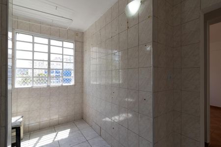 Apartamento à venda com 43m², 2 quartos e sem vagaCozinha e Área de Serviço